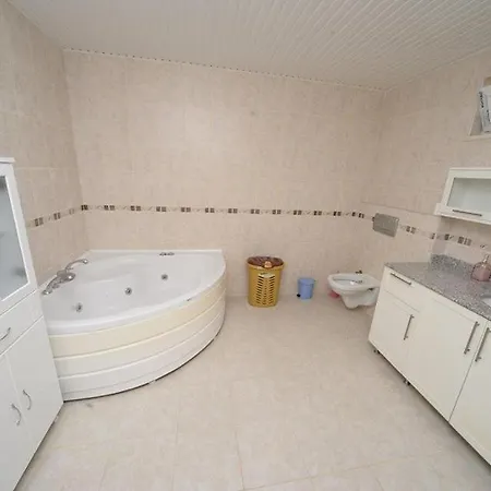 Angel Villas White 1